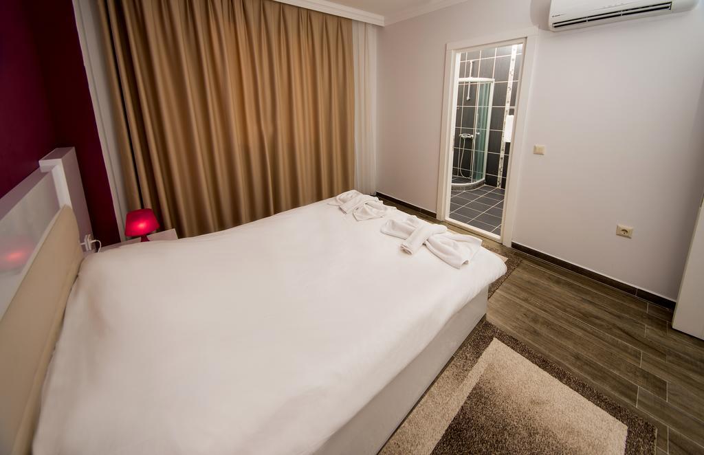 Dalyan Elit Apart Otel Çeşme Exterior foto